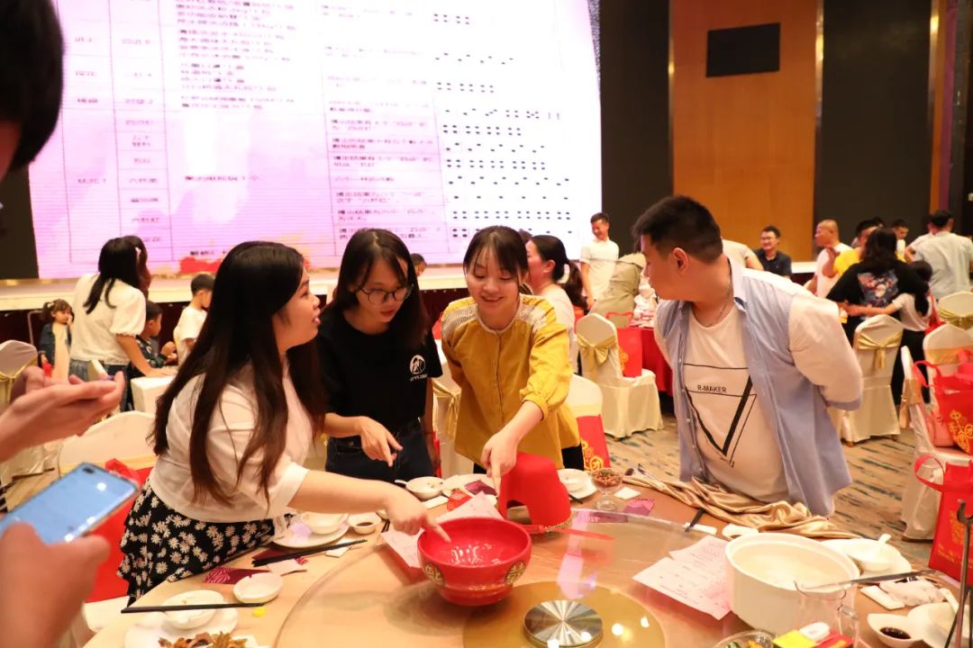 時(shí)逢佳節 穎邁金秋｜新時(shí)穎中秋博餅晚宴(圖18)